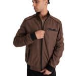 Мужская кожанка-бомбер из натуральной замши — коричневая